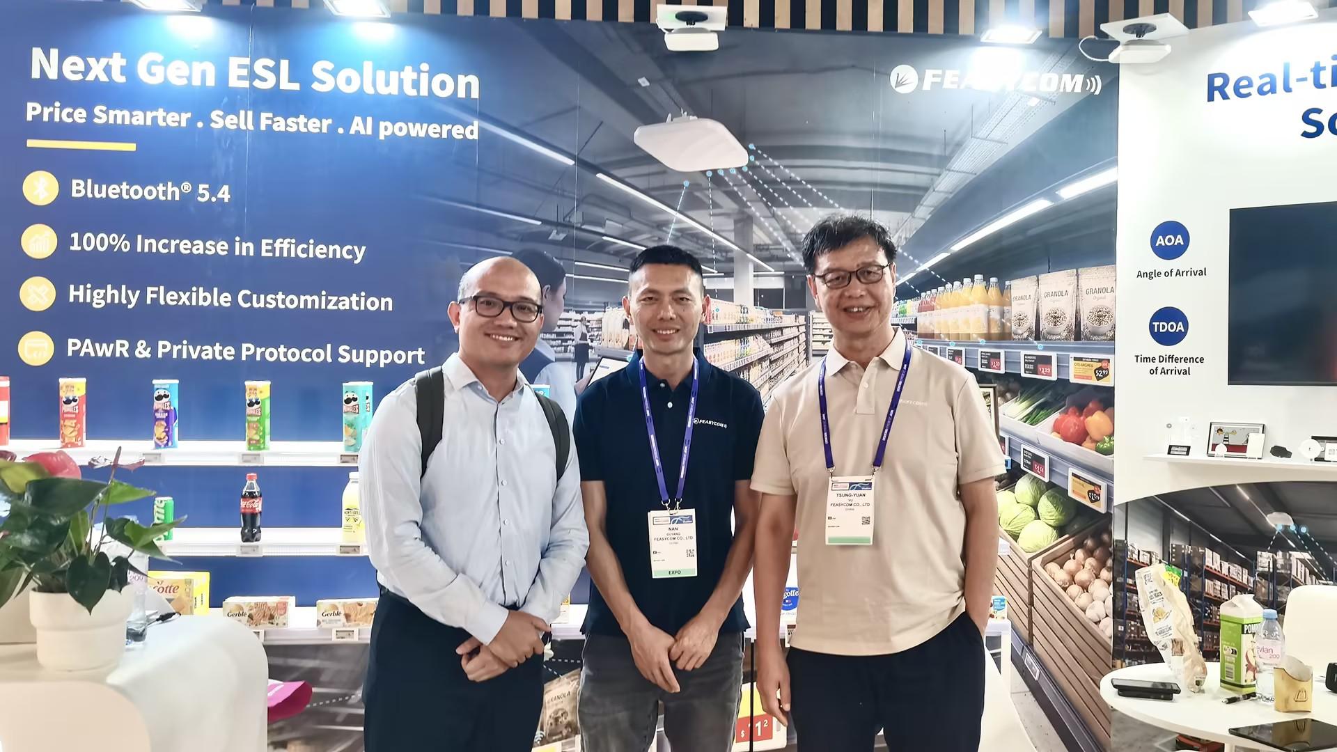 Feasycom Showcases Wireless Connectivity and Indoor Positioning Solutions at NRF 2026 Europe 110 Feasycom team poses with guests at NRF